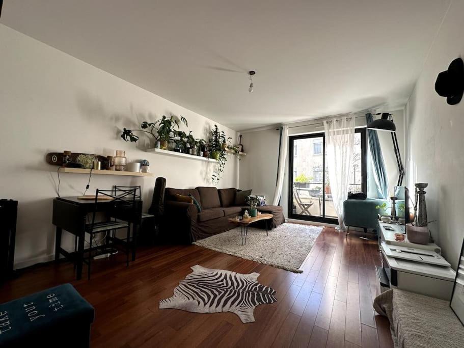 Appartement Lumineux Avec Balcon Levallois-Perret Exterior photo
